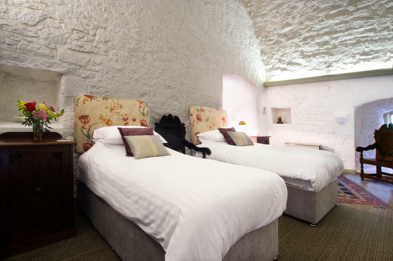 Ross Castle B&B Oldcastle Bagian luar foto